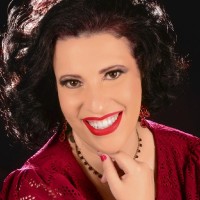 Renata Mello