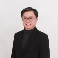 Dongwon Lee