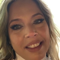 Viviane Aguirre Lazzarin