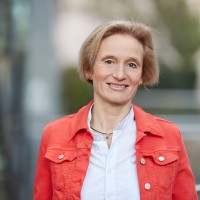 Claudia Bitzer