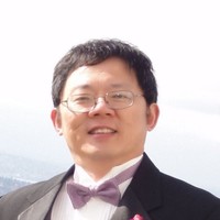 Howard H Li