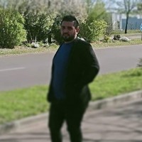 Navid Hussain-Zaidi ツ