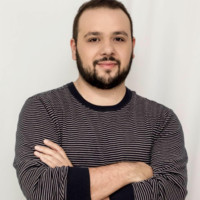 Adriano Piai Campos