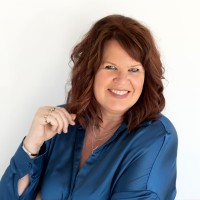 Amy (Van Eck) Benda