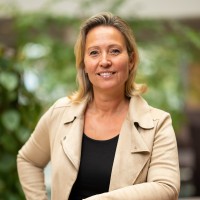 Randi Van Dam
