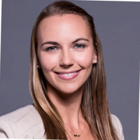 Alexandra Baker, Cfa