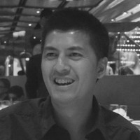 Raymond Lee