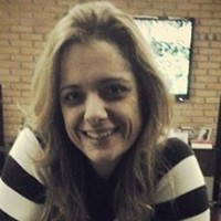 Karina Araujo Santos Carnello