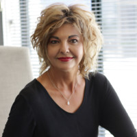 Rina Falconer