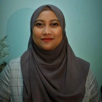 Nur Komaria