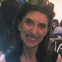 Elisabeth De Sousa Debut