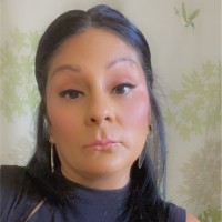 Bonnie Flores