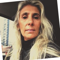 Angela Sanches