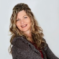 Shelley McQuade