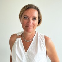 Catherine HELLE