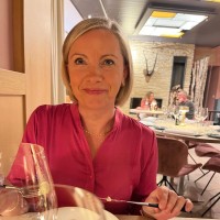 Cindy Van den Broeck