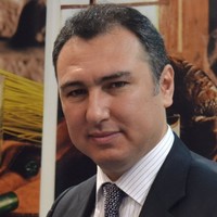 Dr. Özcan Kuzulu