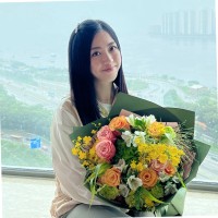 Winnie Lee