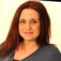 Debora Varzella