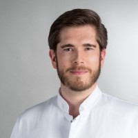 Dr. Med. Dennis Lischewski, Mhba