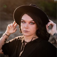 Tessa Jones