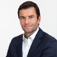 Stefan Bauer