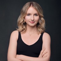 Hailey Van Wordragen