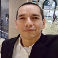 Fernando L Hernández R