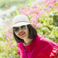 Vicky Zeng