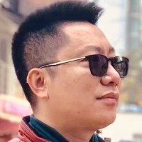 梁德荣