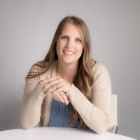 Megan Homis, Mba