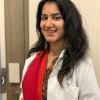 Dr Ria Gwalani