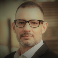 Carlos Quinones, Mba