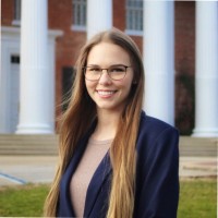 Lauren Bishop, Ei