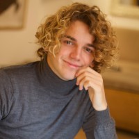 Esteban C.