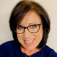 Linda K Davis
