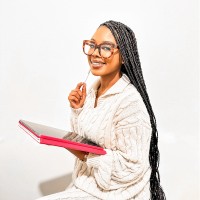 Akela Smith