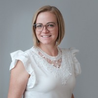 Szilvia Borka-Schmidt