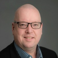 Nils Larsen