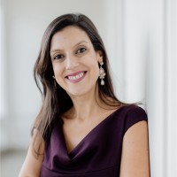 Aline Castro