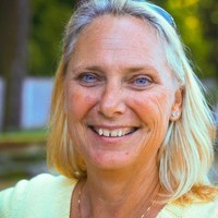 Denise Vellutini-Stern