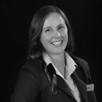 Jennifer Eves