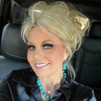 Shellie Robbins-Young