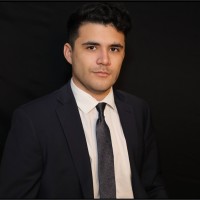Leonardo E.
