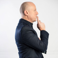 Luc Van Hove