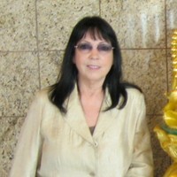 Debby Chatellier