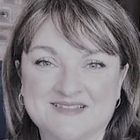 Pauline Burns