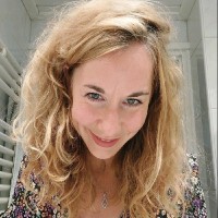Roxanne Klein