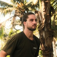 Sacha Aguila