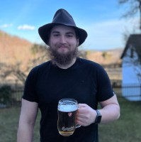Dan Šuster